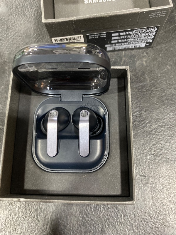 Photo 1 of Samsung Galaxy Buds 4 Pro (2026) AI True Wireless Bluetooth Earbuds, Black