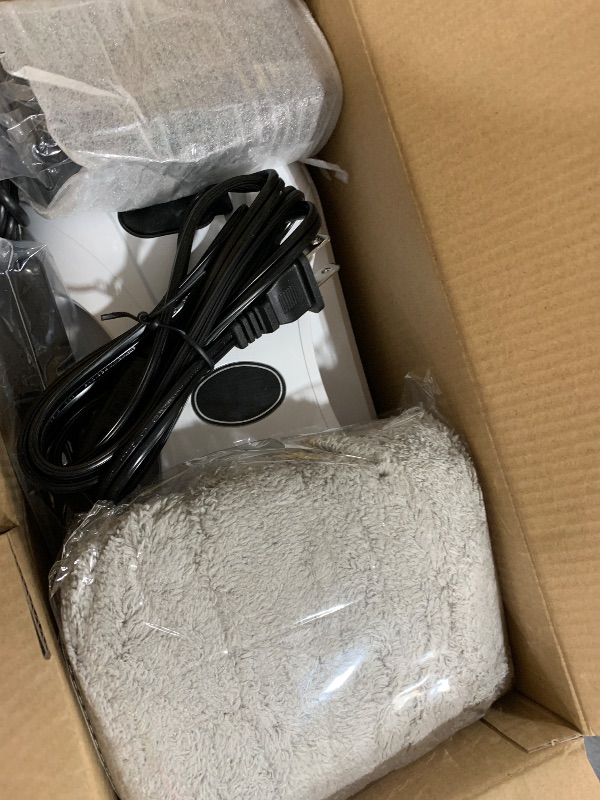 Photo 1 of Automatic Window Cleaning Robot, Window Cleaner Robot Auto Dual Spray, 2026 Model Robot Limpia Vidrios AI Path Planning, 3000Pa Suction, Remote Control, Edge Detection for Streak-Free Glass - SS1