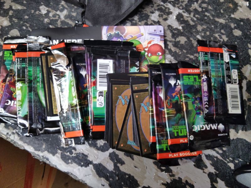 Photo 4 of Magic: The Gathering | Teenage Mutant Ninja Turtles - Play Booster Box | 30 Packs | Collectible Trading Card Game