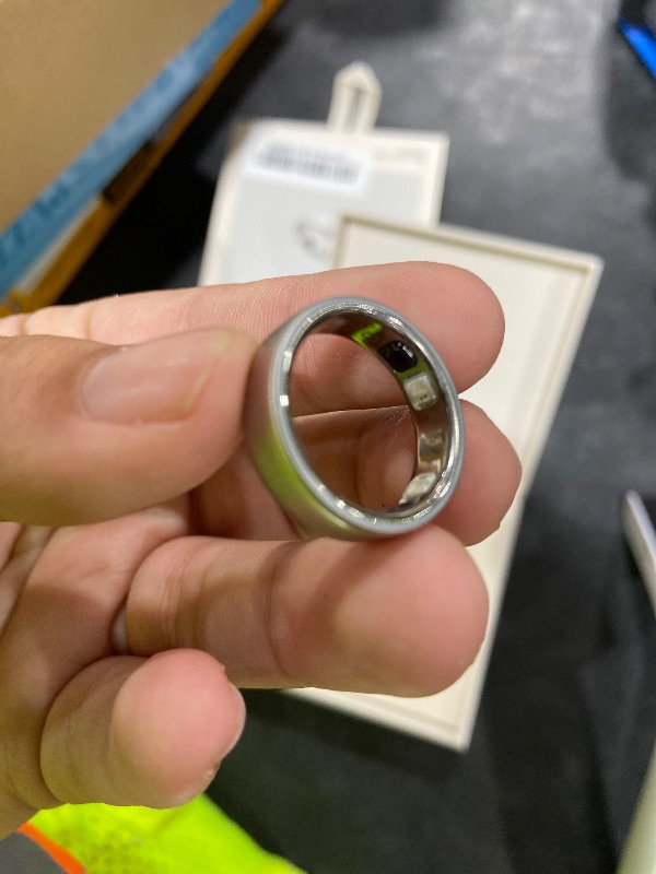 Photo 1 of Oura Ring 5 - Brushed Silver - Size 9 - World’s Smallest Smart Ring - Sleep, Activity, Women’s Health, AI Advisor, 1 Week of Battery Life, Size Before You Buy, Android & iOS Compatible