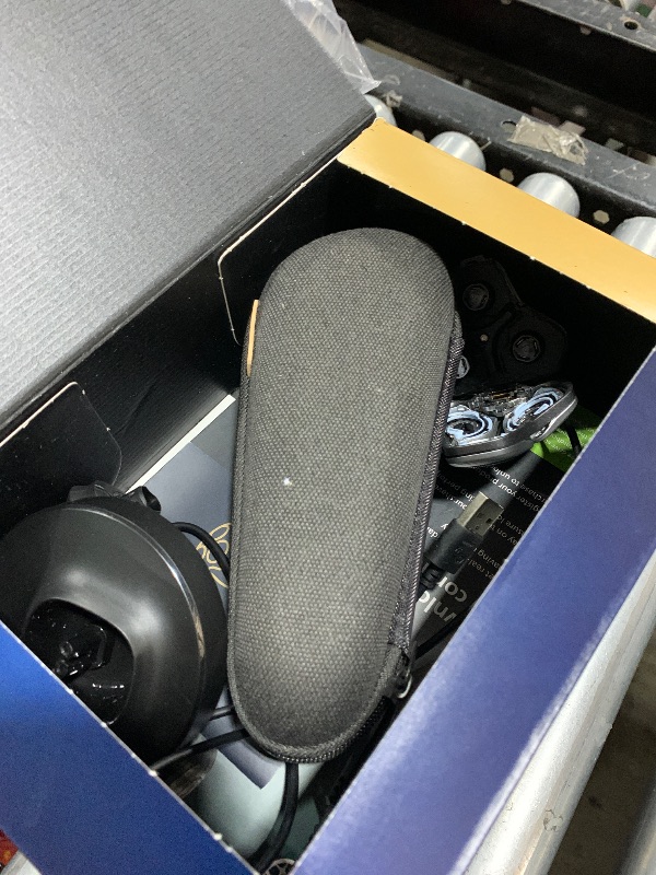 Photo 1 of Philips Norelco Shaver i9000, Wet & Dry Electric Shaver, Ink Black, SenseIQ Technology, Triple Lift & Cut System, 360 Rotating Dual SteelPrecision Precision Blades, Nose Trimmer, Model X9000/90
