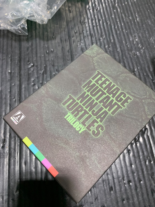Photo 1 of Teenage Mutant Ninja Turtles Trilogy [Limited Edition] [4K Ultra HD]
