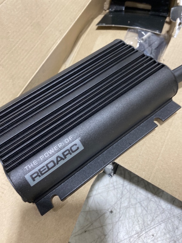 Photo 1 of REDARC Dual Input 40A in-Vehicle DC to DC Battery Charger with MPPT Solar Regulator, Green Power Priority, 12V/24V Compatible, for Lithium, AGM, Gel, Lead Acid, Calcium, LiFePO4 Batteries