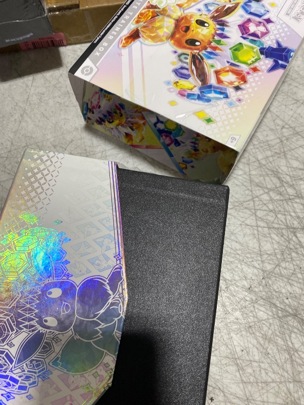 Photo 1 of Pokemon TCG: Scarlet & Violet—Prismatic Evolutions Elite Trainer Box