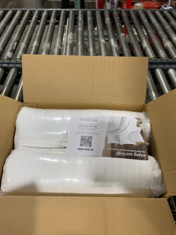 Photo 1 of Beckham Hotel Collection Bed Pillows Standard/Queen Size Set of 2 - Original Soft Down Alternative Pillow for Sleeping - Soft Support for Back, Stomach or Side Sleepers