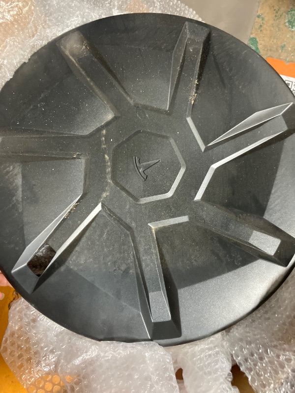 Photo 1 of 5OOO5OOO Tesla Model Y Juniper 19 Inch Wheel Covers