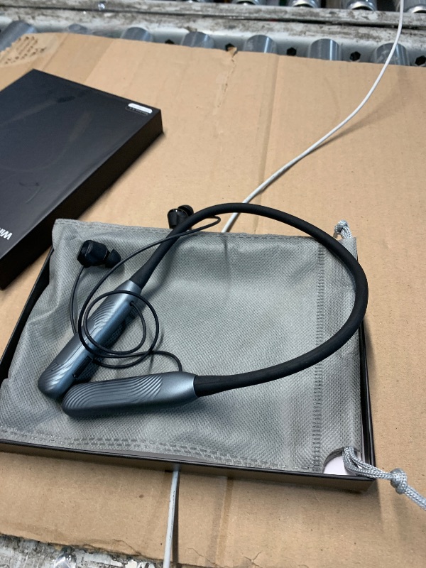 Photo 1 of ***STOCK PHOTO REFERENCE ONLY***eless Waterproof Sports Earphones with 100 Hours of Playback time, Bluetooth Earphones with Microphone, in Ear Noise Reduction, Used for Gym Running and Exercise (Y10)