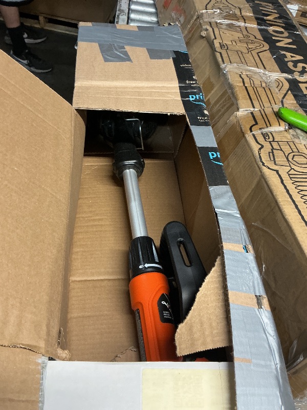 Photo 1 of **NON FUNCTIONAL**(FOR PARTS ONLY)
Black+Decker 40V MAX 13 Inch String Trimmer and Lawn Edger with Battery and Charger, Cordless Weed Eater with Charge Indicator, High Torque PowerDrive Technology (LST140C)