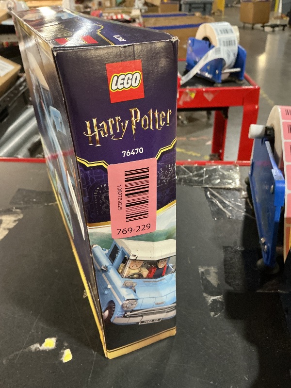 View 3 of ***FACTORY SEALED***
LEGO Harry Potter Enchanted Flying Ford Anglia 76470 Building Set