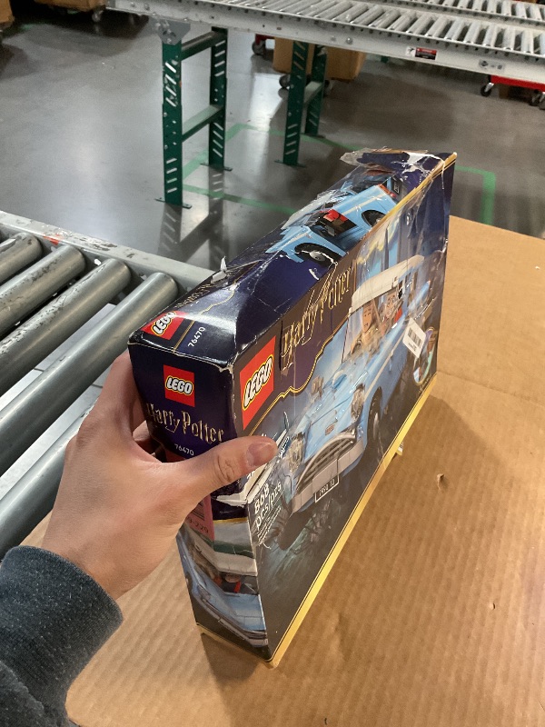 View 4 of ***FACTORY SEALED***
LEGO Harry Potter Enchanted Flying Ford Anglia 76470 Building Set