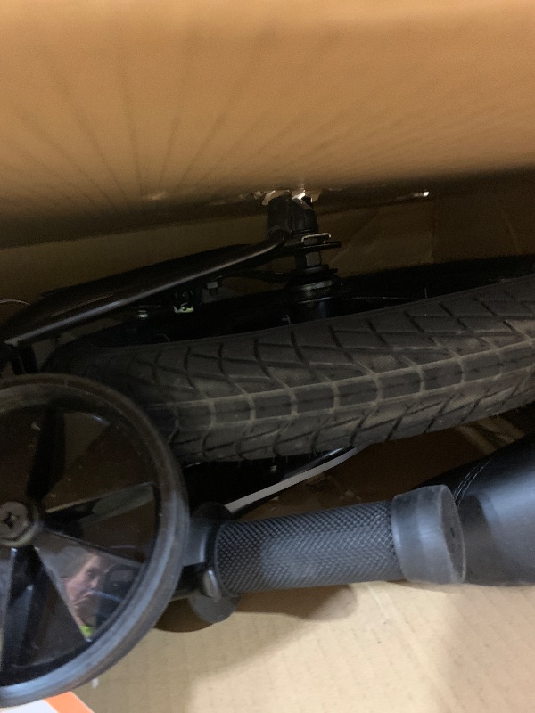 View 5 of ***FOR PArtS ONLY***DAMAGED FRAME***
cubsala 14 Inch Kids Bike