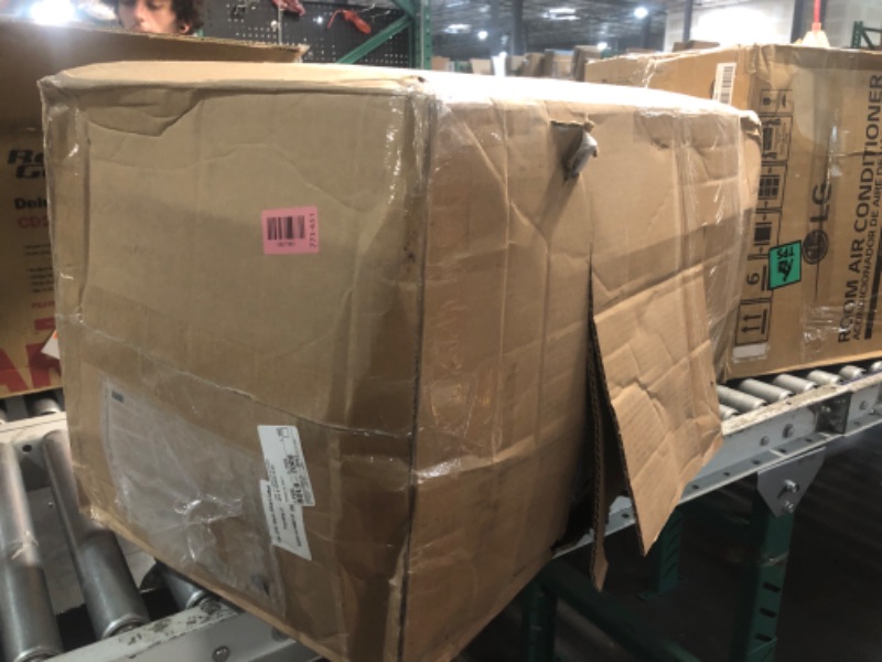 Photo 1 of ***BROKEN WHEELS***


BLACK+DECKER Smart Portable Air Conditioner, 14,000 BTU, BPACT14WT, White