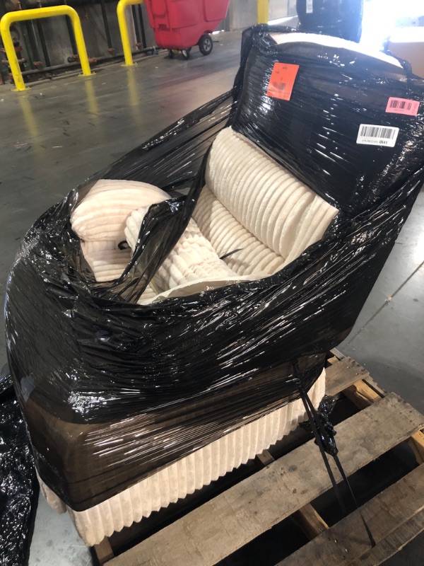 Photo 1 of ***TRUCK/TRAILER PICKUP ONLY, DOESNT RECLINE*** Garvee Rocking Recliner Chair