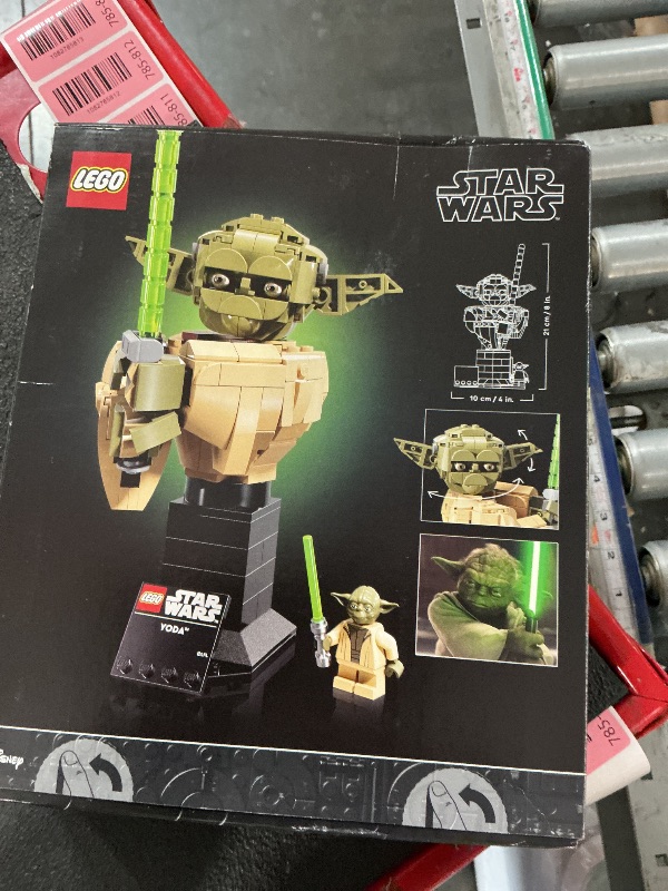 View 3 of **FACTORY SEALED**LEGO Star Wars Yoda Bust (75438)