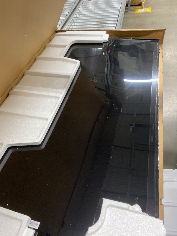 Photo 1 of **** NO RETURN  NO REFOUND**** Samsung 65-Inch Class Crystal UHD U8000H Series Samsung Vision AI Smart TV (2026 Model, 65U8000H) Crystal Processor 4K, Endless Free Content, Motion Xcelerator, Color Booster, Alexa Built-in