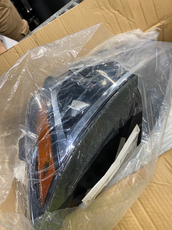 Photo 1 of *Minor damage* TODO Headlight Assembly Compatible with 2019 2020 Hyundai Elantra HY2502233 92101F3500 Driver Left Side