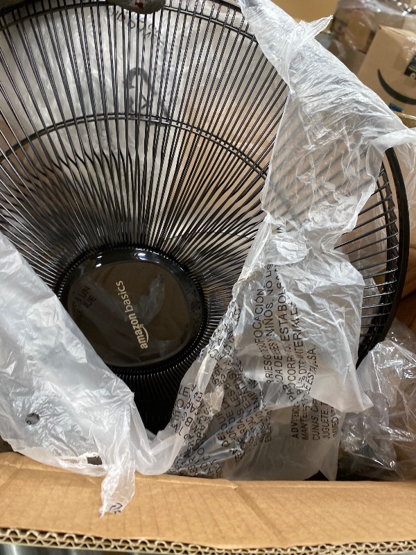 Photo 1 of ****Parts only****
Oscillating High-Velocity Outdoor Pedestal Misting Fan,