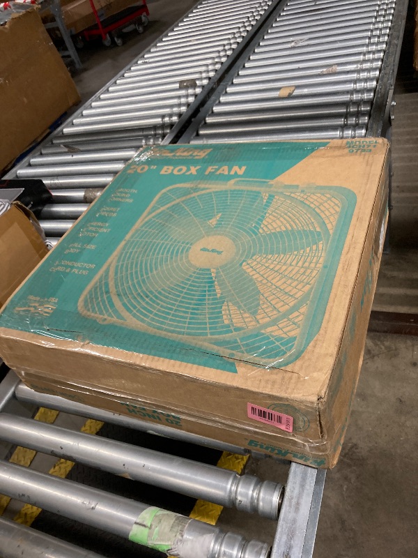 Photo 1 of **Damaged in lower corner**Air King 9723 20-Inch 3-Speed Box Fan , White