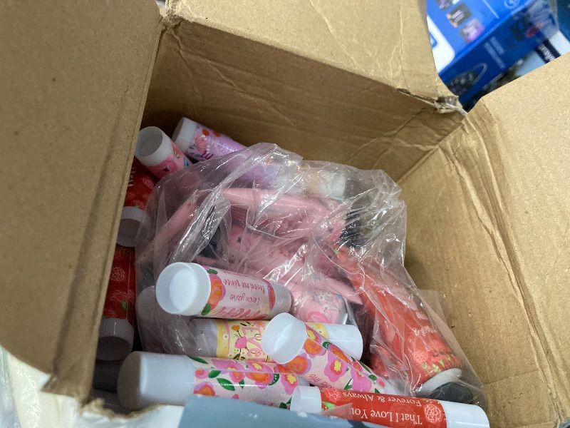 View 2 of **MISSING PARTS***Loopeer 48 Sets Mother's Day Hand Cream and Lip Balm Gifts Bulk with Greeting Card and Bags Pink Mother's Day Gift Ideas Mom Party Favors Stuffers for Women Friends Ladies