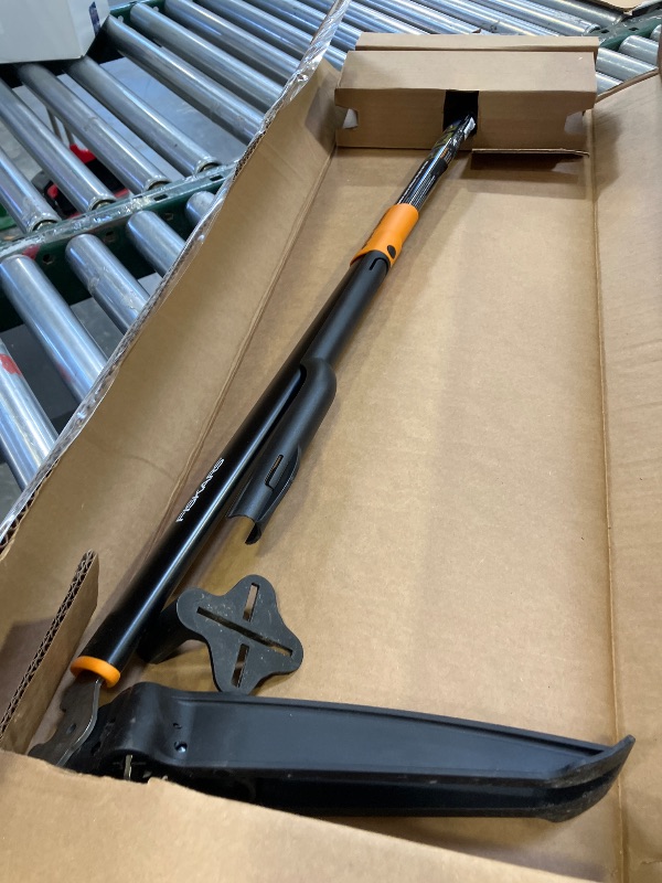 Photo 1 of Fiskars Stand-Up Weed Puller Tool, 4 Serrated Stainless Steel Claws Grip Roots for Permanent Removal, Reinforced Foot Platform Penetrates Tough Soil, Easy-Eject & Ergonomic Offset Handle, 39"