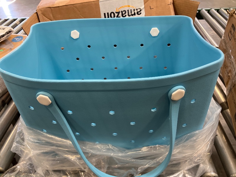 Photo 1 of Beach Totebag X-Large Waterproof Sandproof Rubber Beach Tote Bag with Zipper Pocket for Travel,Sport,Pool,Supermarket and Sea (Light Blue)