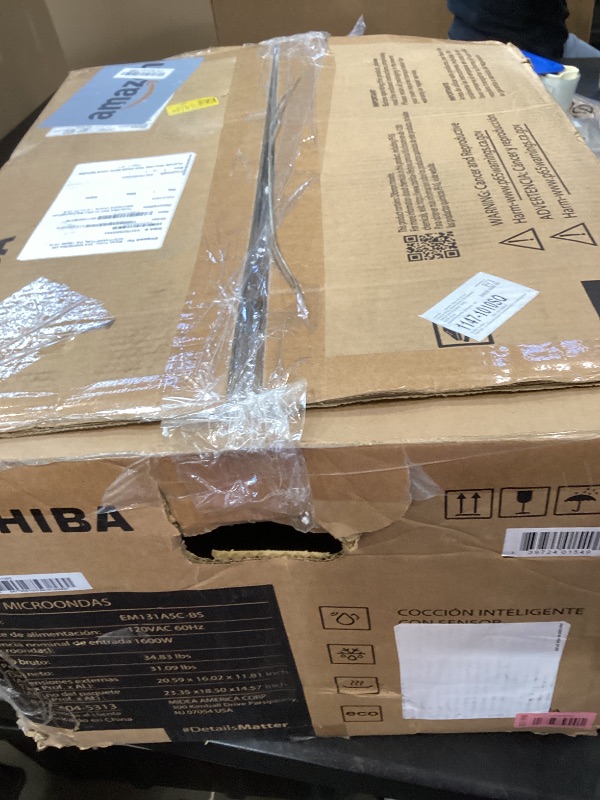 Photo 1 of FOR PARTS ONLY -TOSHIBA Countertop Microwave Oven, 1.2 Cu.Ft, 1000W, Black