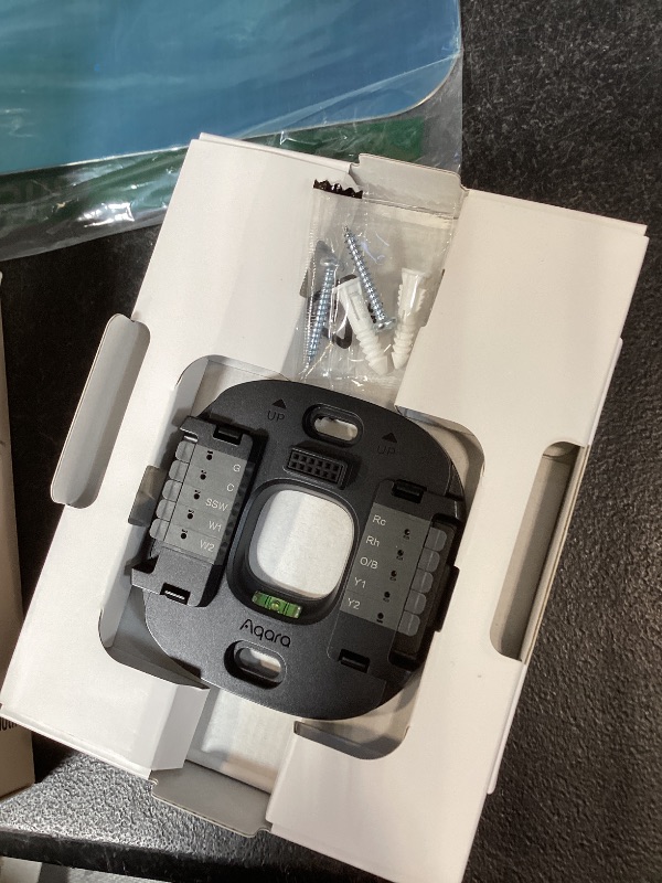 Photo 1 of Aqara Smart Thermostat W200 with Apple Adaptive Temperature