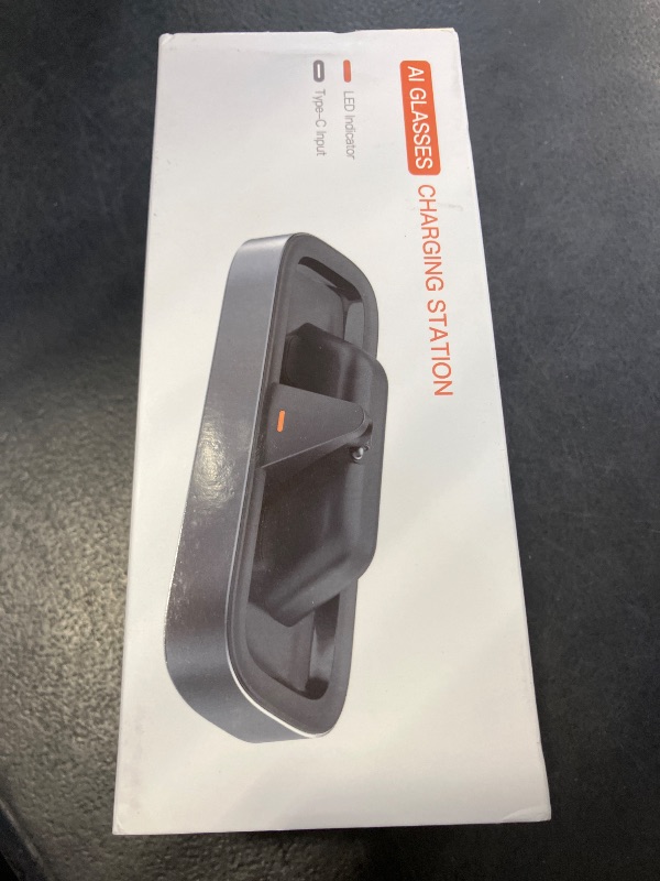 Photo 1 of VAWVVA Charging Station for Ray-Ban Meta Glasses (Starlight)
