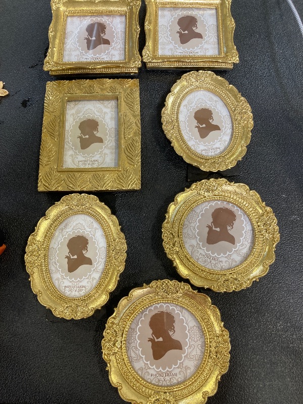 Photo 1 of Gold mini 3x3 gold frame 7pack