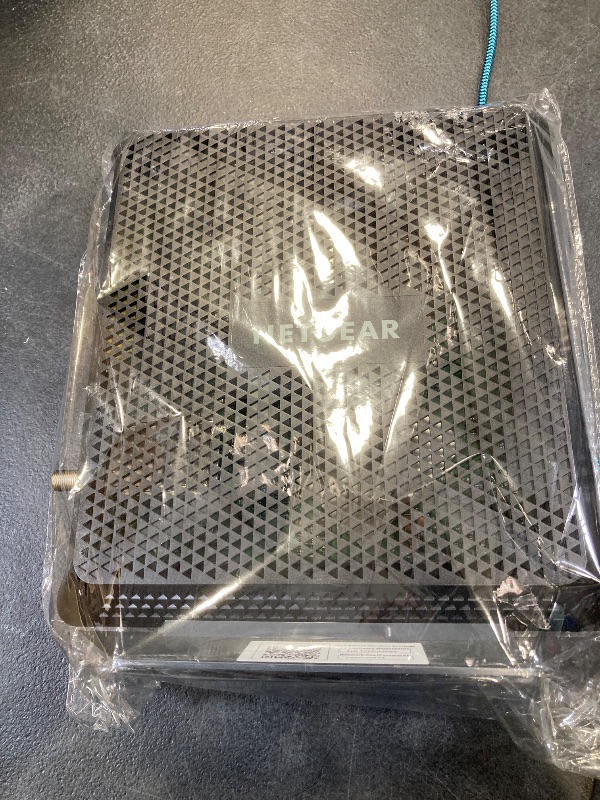 Photo 1 of NETGEAR Nighthawk Cable Modem and WiFi 5 Router Combo (C7000) - Compatible with Major Cable Providers incl. Xfinity & Cox - Cable Plans up to 800Mbps - AC1900 (Up to 1.9Gbps) - DOCSIS 3.0