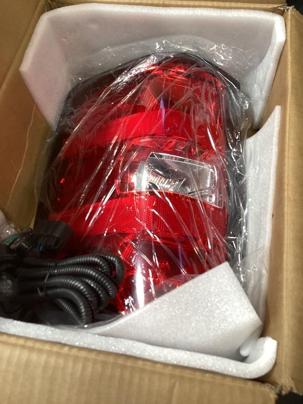 Photo 1 of Boine Tail Light Compatible With 2007 2008 2009 2010 2011 2012 2013 2014 Chevy Silverado 1500 2500HD 3500HD Driver and Passenger Side Rear Light Bulb and Harness Included 25958482 25958483