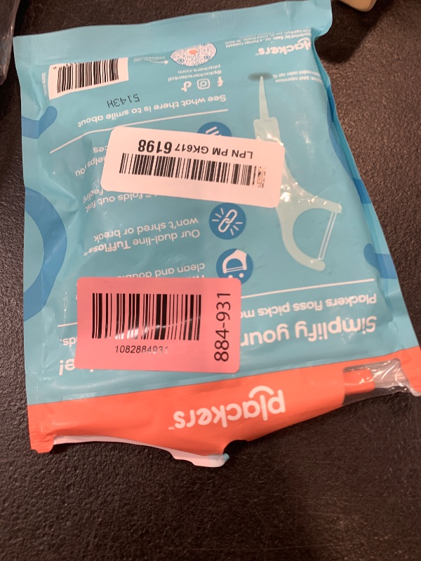 Photo 1 of Plackers® Twin Line® Floss Picks with Tuffloss® Fiber & FlipPick®, Intense Mint, Double-Line Flosser for Effective Plaque Removal, 75 Count