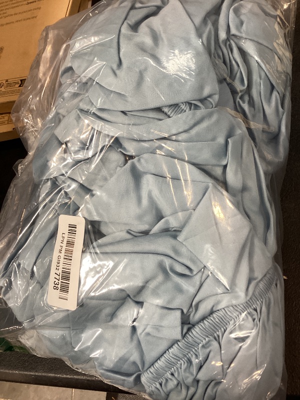Photo 1 of ROYALE LINENS Fitted Sheet Full - 300 Thread Count Cotton