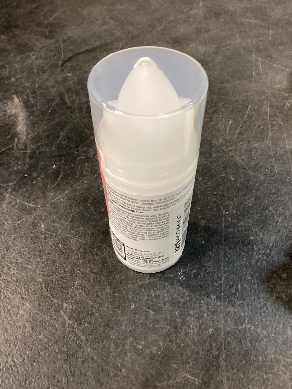 Photo 1 of Olaplex N&deg;.6 Bond Smoother Leave-In Styling Cream