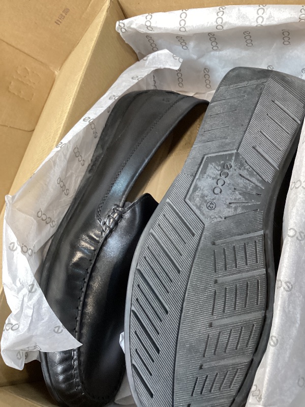 Photo 1 of ECCO Men's Classic MOC 2.0 Driving Loafers 42