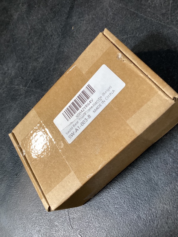 Photo 1 of Swzld Rear trunk handle (Beige)