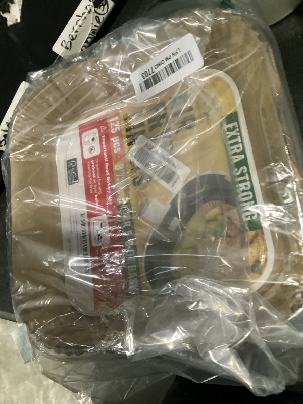 Photo 1 of Air Fryer Paper Liners, 125Pcs Air Fryer Disposable Liners