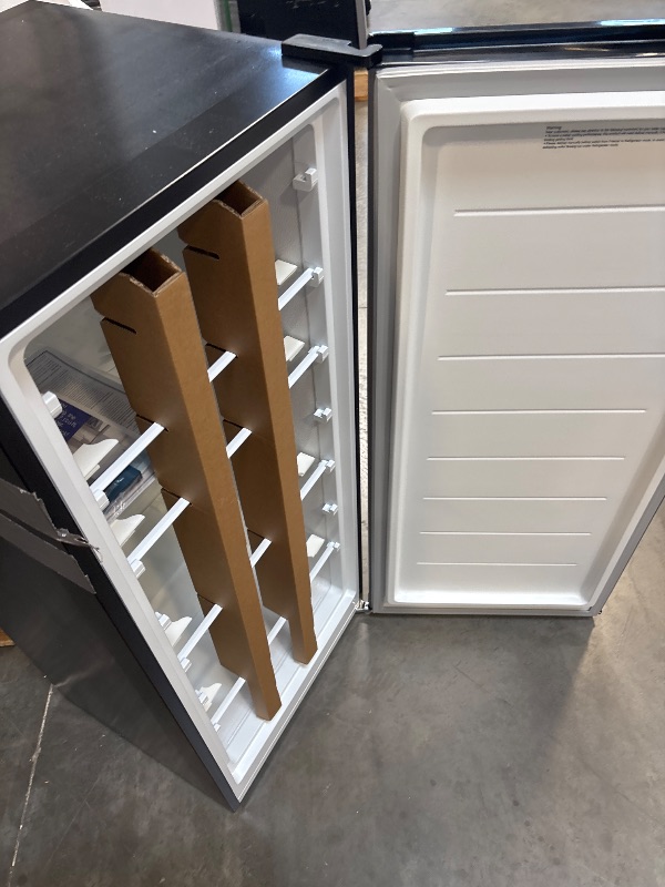 Photo 1 of Arctic King 7.1 Cu ft Upright Convertible Freezer/Refrigerator, Stainless Steel