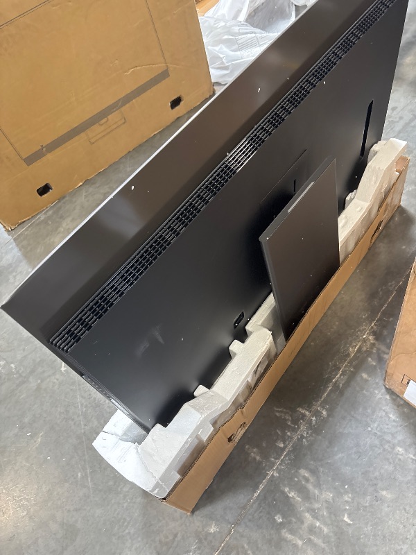 Photo 1 of INNOCN 48" OLED 4K 138Hz Gaming Monitor