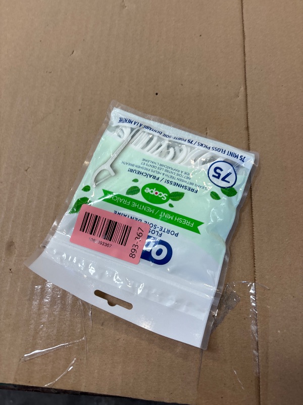 Photo 1 of Oral-B Fresh Mint + Scope Floss Picks