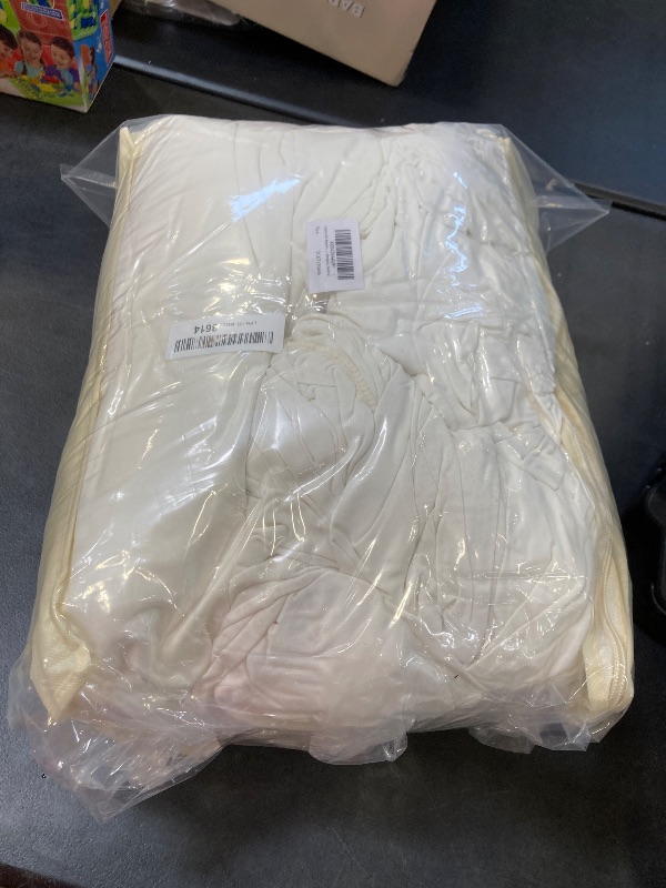 Photo 1 of Spandex Tablecloth 6FT Rectangle Table Cover 6 Pack Ivory Wrinkle-Free