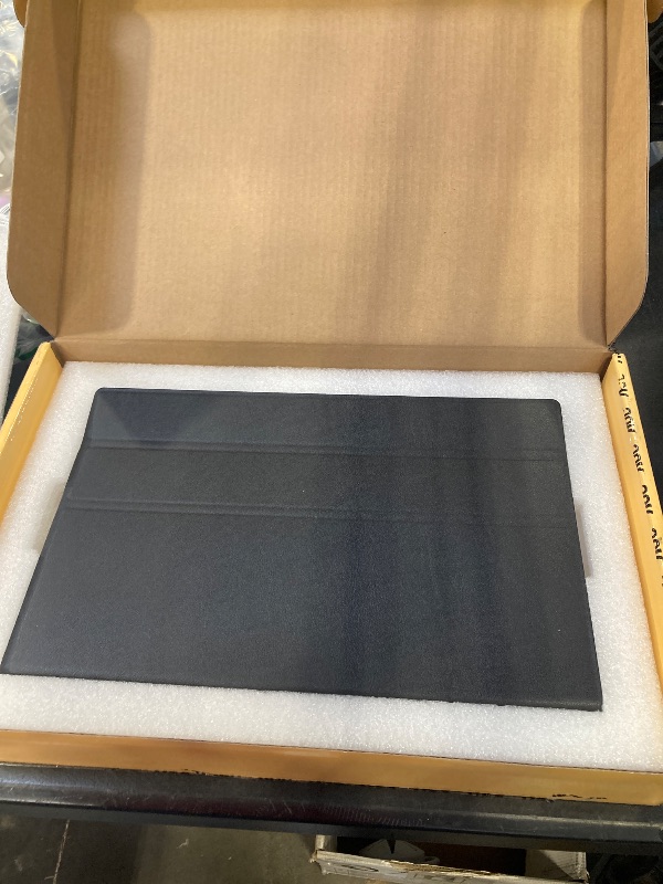 Photo 1 of AOC 16" Portable Monitor FHD 60Hz USB-C IPS