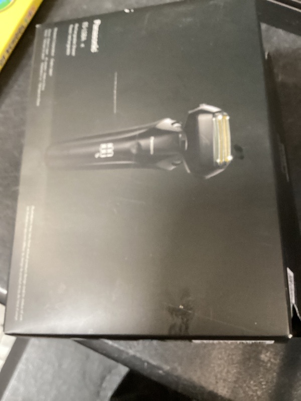 Photo 1 of Panasonic ARC6 Electric Razor (ES-LS8A-K)