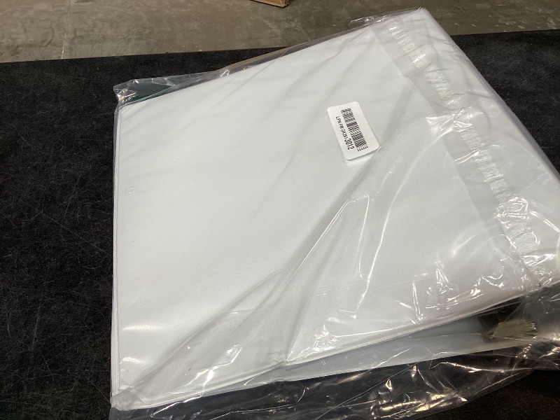 Photo 1 of Avery Heavy-Duty 3" View 3-Ring Binder