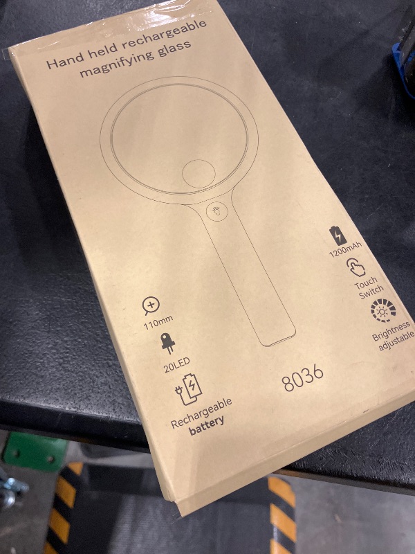 Photo 1 of NUEYiO 15X Rechargeable Magnifying Glass with Light