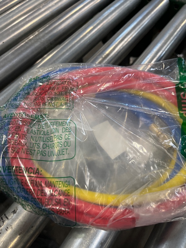Photo 1 of 3 Pieces AC Manifold Gauge Hose Kit, Refrigerant Charging Hoses 1/4 SAE, 5FT AC Manifold Gauge Hose Kit for R404A R12 R502, A/C Charging Hose
