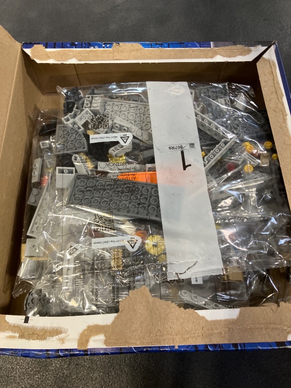 View 3 of LEGO Star Wars: The Mandalorian and Grogu Anzellan Starship Building Toy - Build and Display Set for Boys & Girls, Ages 9+ - Star Wars Gifts for Kids - W/Grogu & 2 Anzellan Figures - 75445