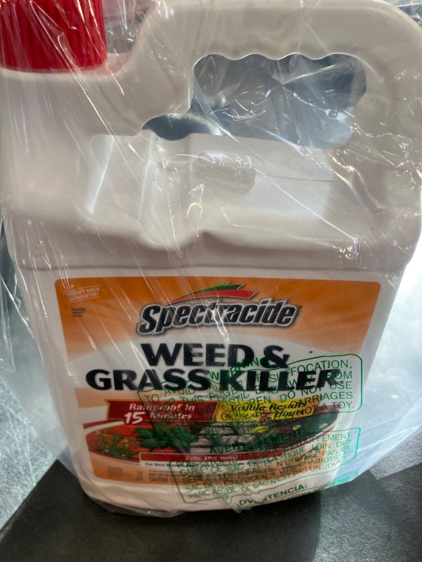 Photo 1 of Spectracide Weed & Grass Killer, Use On Driveways, Walkways and Around Trees and Flower Beds, 1 Gallon (RTU Spray)