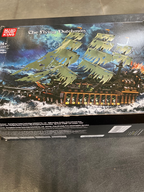 Photo 1 of Mould King Large Pirates Ship Model Building Blocks Kits, MOC Dutchman Building Block Pirate Ship Construction Set to Build, Toys Gift for Age 14+/Adult Collections Enthusiasts (4364+Pieces)