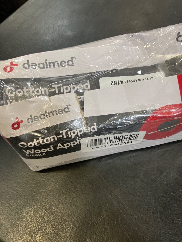 Photo 1 of Dealmed 6 in Sterile Cotton-Tipped Applicators - 200 Count